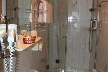 تختخواب و صبحانه Wellness Pension Hollaus