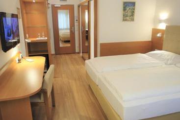 City Hotel Albrecht