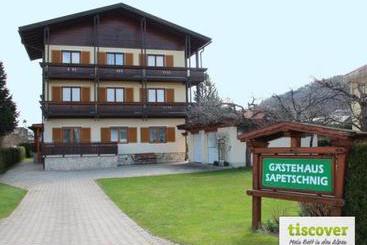 پانسیون Gästehaus Sapetschnig