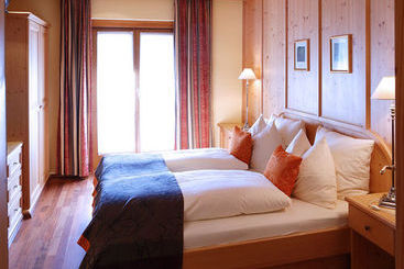 هتل The Gast House Zell Am See