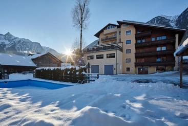 پانسیون Gasthof Hotel Post