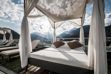 Stock Resort