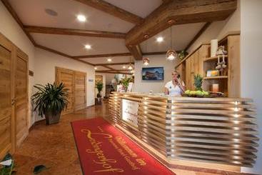 تختخواب و صبحانه Panorama Hotel Gasthof Leidingerhof