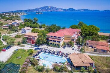 هتل Porto Koukla Beach