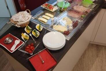 ベッドアンドブレックファースト Garni Am Kirchplatz