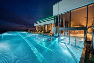 酒店 Angerhof Sport U. Wellness