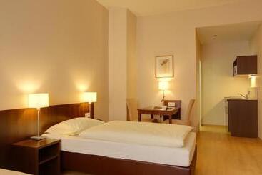 هتل Mercedes City