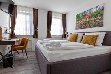 هتل Restaurant Haus Vorst