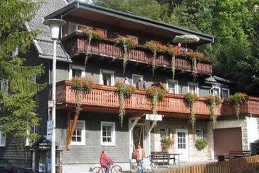 هتل Sauerlander Hof