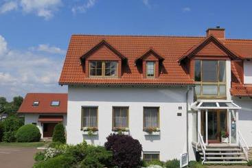 هتل Erfurtblick