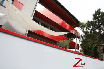 ホテル Zwo