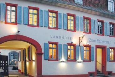 Landhotel Zum Schwanen Mit Restaurant Mona Liza