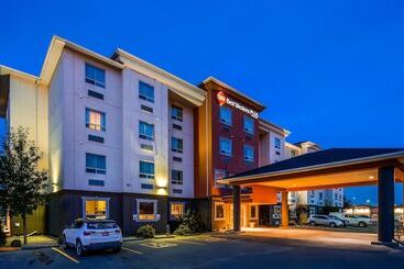 هتل Best Western Plus Estevan Inn & Suites