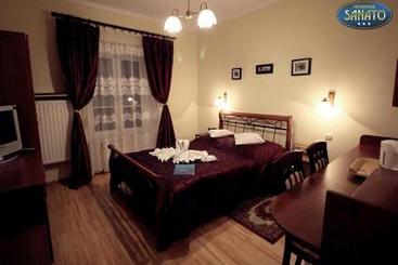 ホテル Pensjonat Sanato