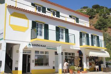 بنسيون Verdemar Guest House
