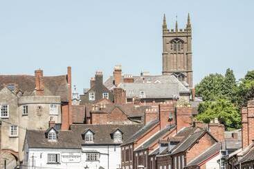 קוטג'' The Cow Byre, Heath Farm