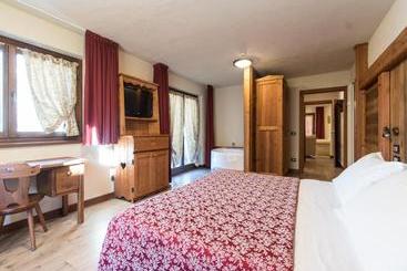 هتل Limone Palace Apart