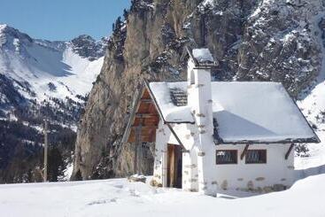 Отель Residence Kristall  Fiemme Holidays
