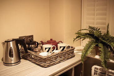 هتل Ziggurat Boutique