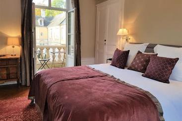 پانسیون Le Tardif, Noble Guesthouse