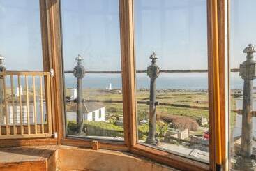 بيت ريفى Old Higher Lighthouse Branscombe Lodge