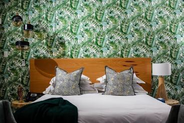 تختخواب و صبحانه Emfuleni Lifestyle