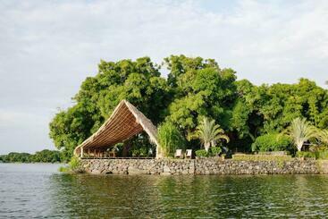 هتل Isleta El Espino