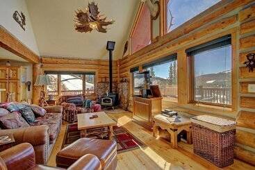 کلبه Barton  4 Bedroom Home By Redawning