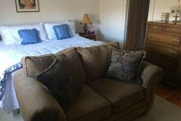 بنسيون Butternut Ridge Bed & Breakfast