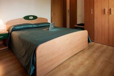 هتل آپارتمان Residence Miravalle E Stellalpina