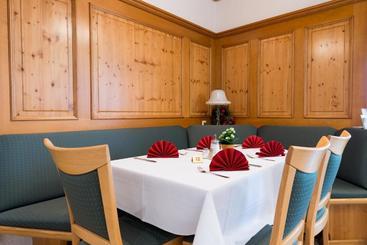 پانسیون Adler Mit Gasthaus