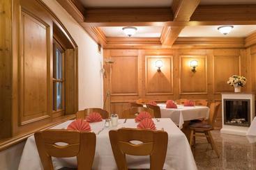 پانسیون Adler Mit Gasthaus