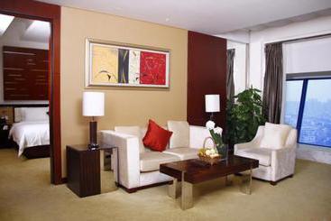 هتل Grand Oriental