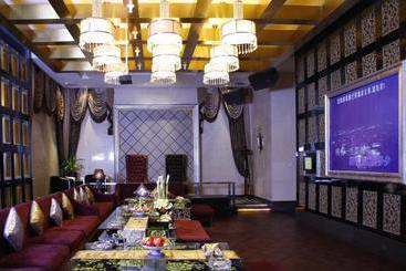 هتل Grand Oriental