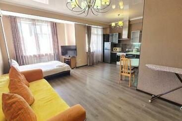 آپارتمان‌های توریست‌ها Orange Apartment With Panoramic View