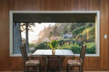 관광객 아파트 The Purcell House By Avantstay Surrounded In Lush Greenery W Large Yard & Ocean Views