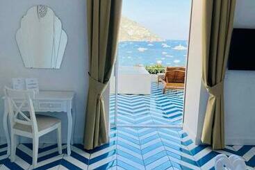پانسیون Villa Diamond Luxury Suite
