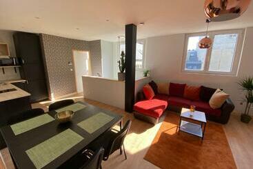 Жильё для туристов Appartement Hypercentre Avec Terrasse