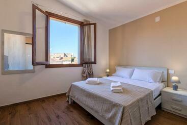 پانسیون Vico Rooms