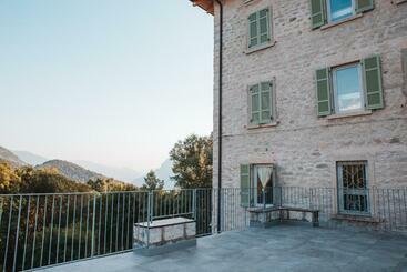 호스텔 Casa Del Parco Adamello