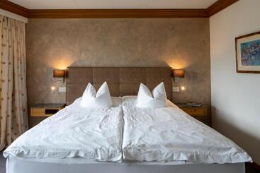 هتل Cristallo Arosa