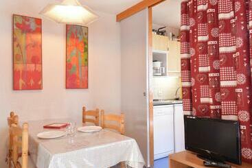 Жильё для туристов Studio Plagne Bellecôte, 1 Pièce, 4 Personnes  Fr11812368