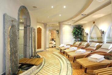 تختخواب و صبحانه Sporthotel Almhof