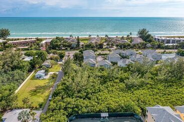 شقق خاصة سياحية Longboat Key Cedars Beach House Pet Friendly 2 Minute To The Beach