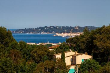 צימר Le Mas Saint Michel Grimaud