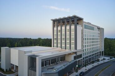 هتل The Westin Raleighdurham Airport