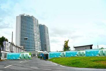 アパートホテル Ocean Vibe Studio Unit At Azure North Pampanga