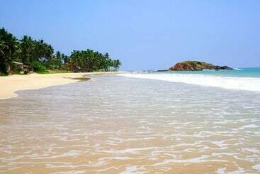 پانسیون Fancy Resort