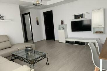 Tourist flats Tawenza Square