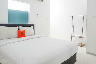 پانسیون Koolkost Near Raya Canggu   Minimum Stay 5 Nights